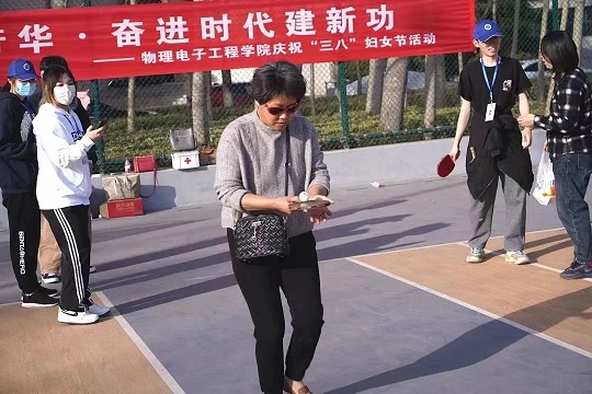 0eecdf7614684011a7dd514de9139f67.jpg 00024.jpg