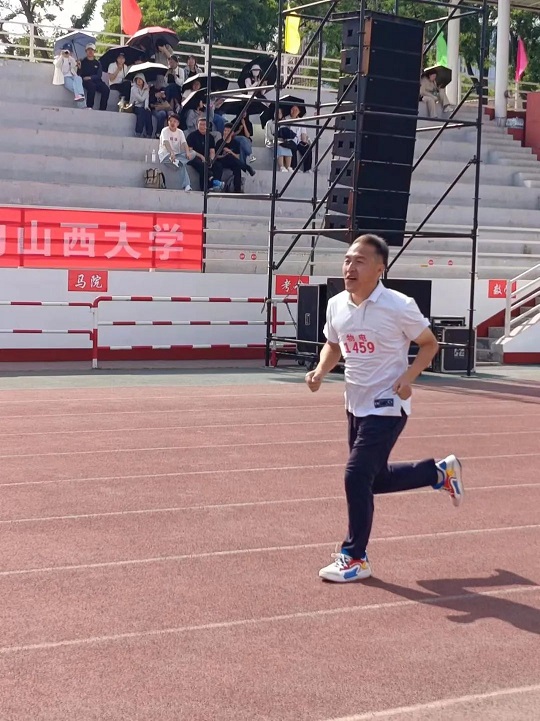 48c4111573d34648a29197b199caadf8.jpg 303030.jpg